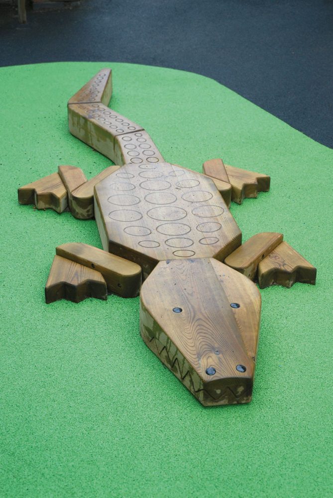 Детский игровой элемент Крокодил