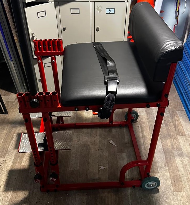 Стул для метания копья, диска, ядра